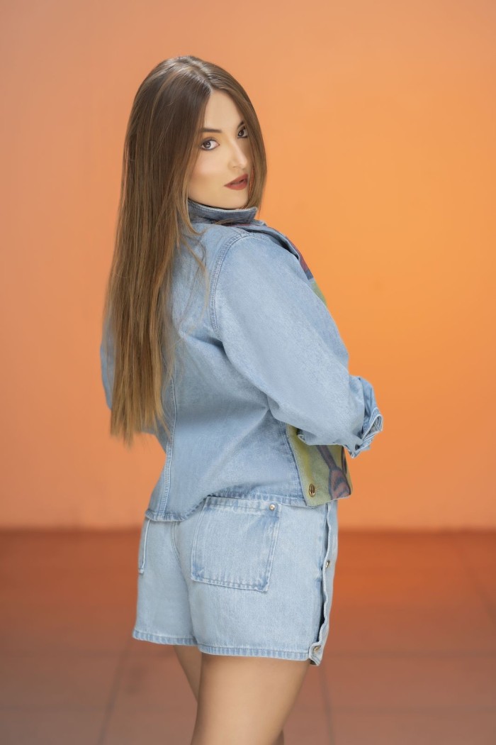 FOSFORO CONJUNTO DENIM FALDA SHORT + CHAQUETA