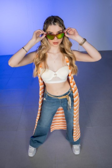 WIDE LEG