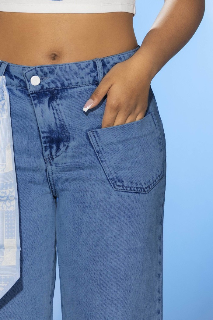 Pantalón Tipo Wideleg - Estilo Urbano Moderno - Tono Oscuro